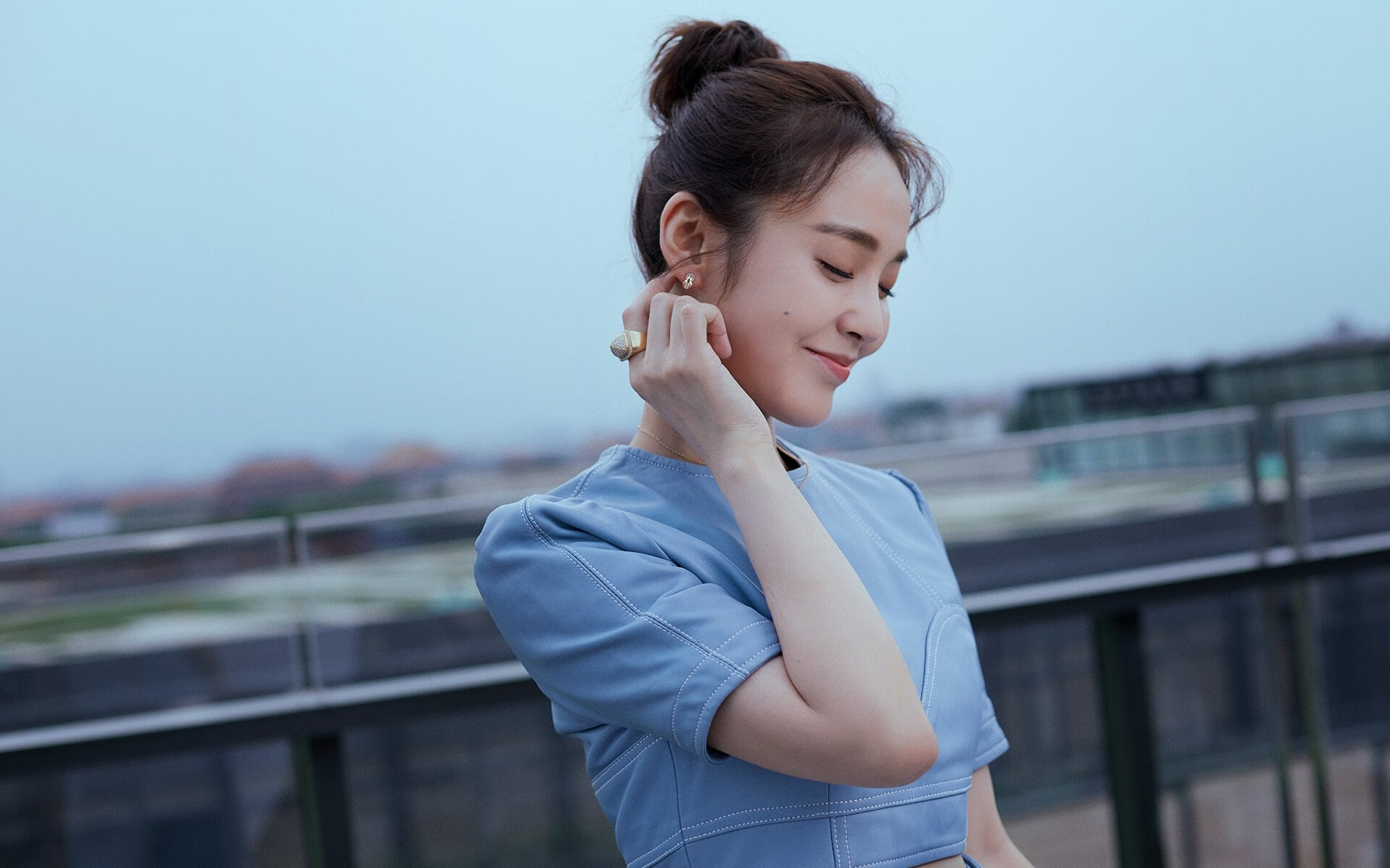 哥伦比亚马术协会引入智能马鞍系统，实现实时数据监测与分析，提升骑乘体验。