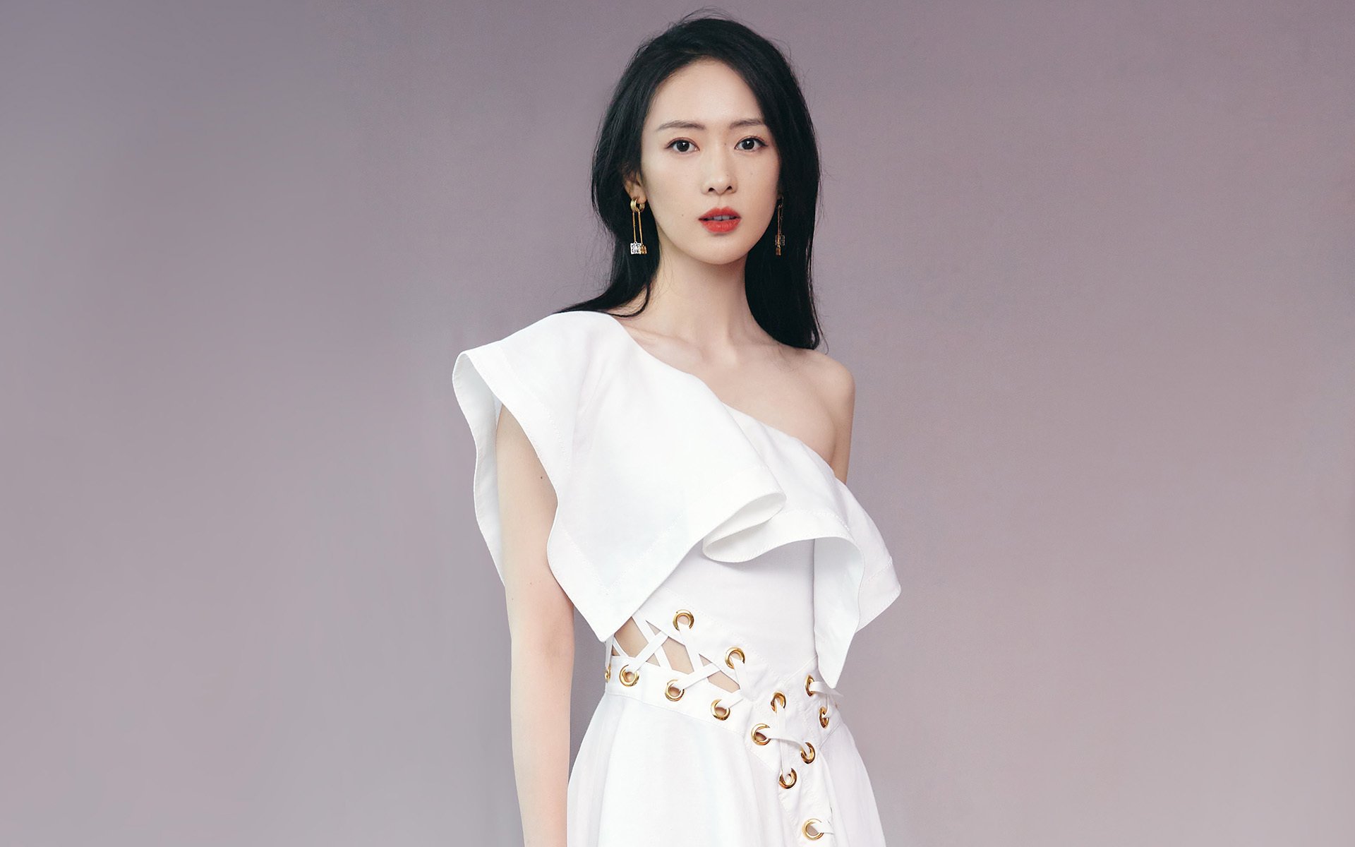 五大联赛中场组织效率是否因战术板细节呈现不同结果，五大联赛的打法风格