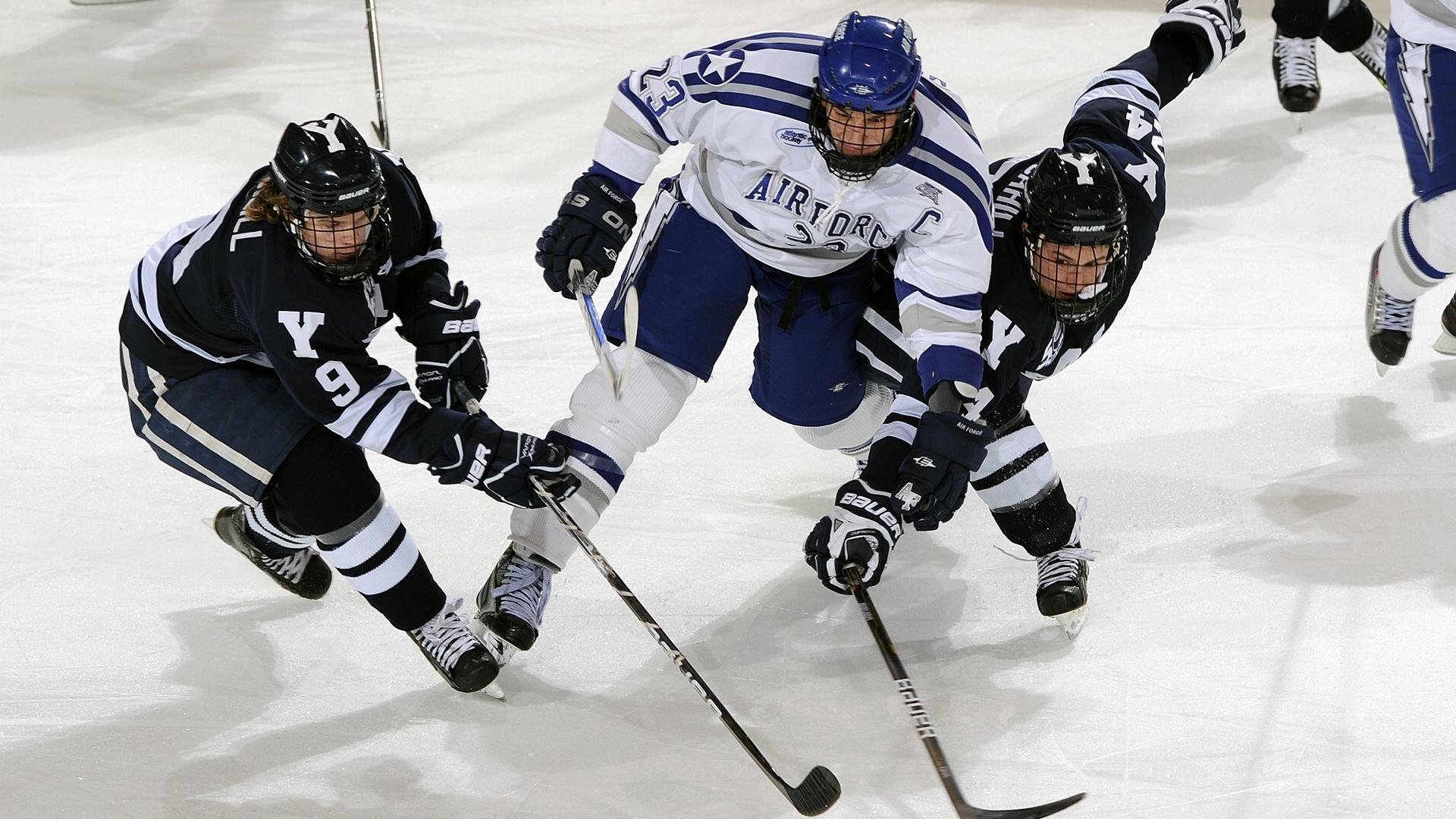 以“足球+文化”驱动产业融合，打造具有中国特色的体育文化品牌